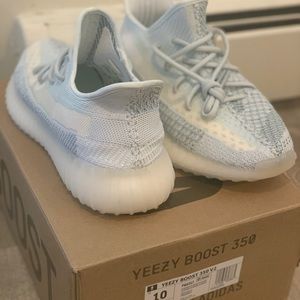 YEEZY BOOST 350 V2 “CLOUD WHITE”